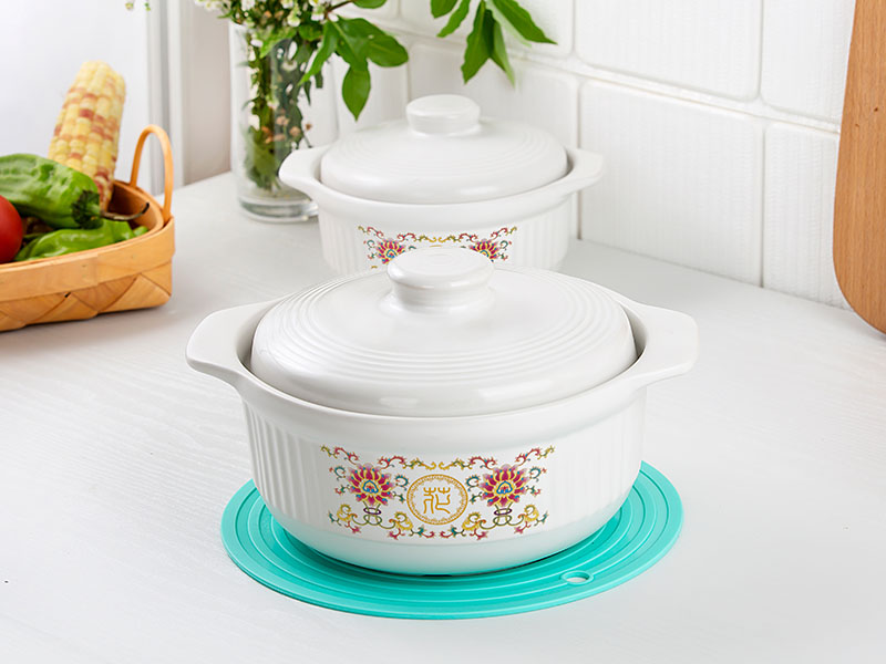 Soup Pot - White Pattern