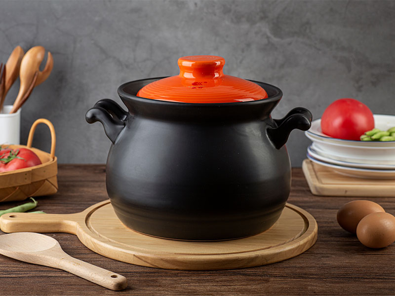 Soup Pot - Black - Red Cover